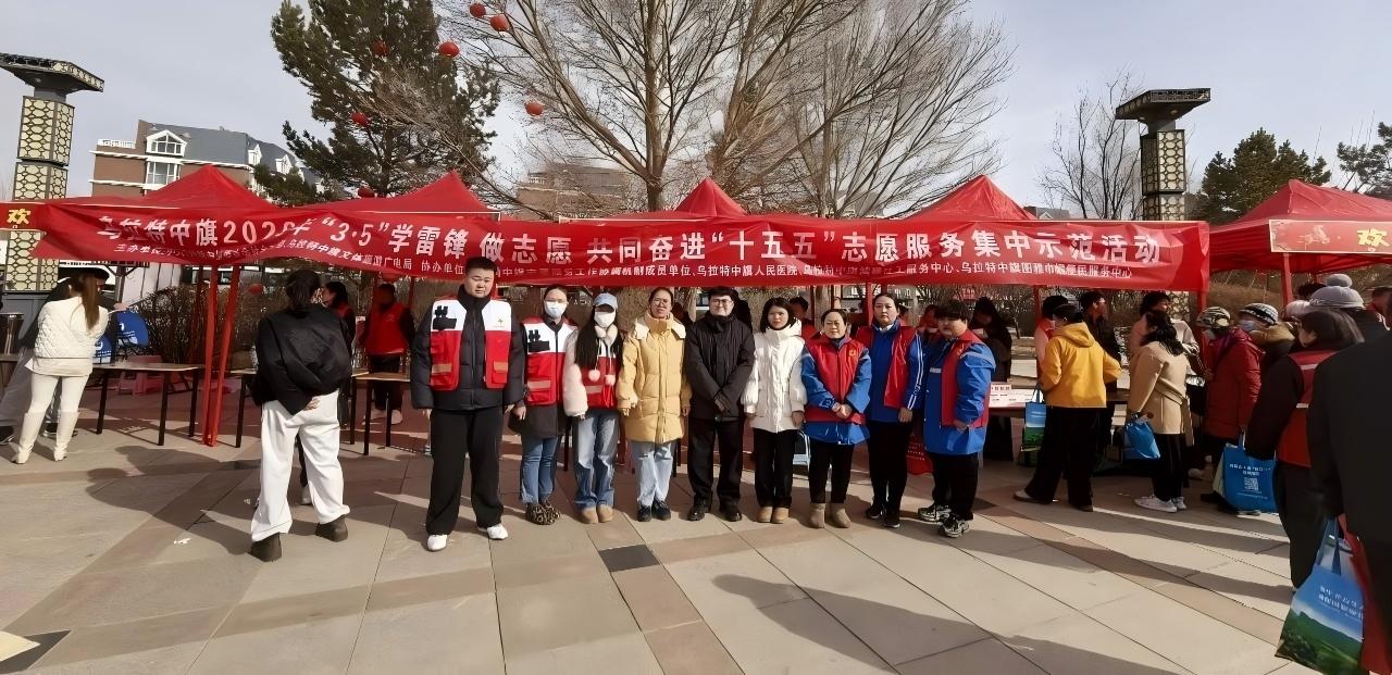 �����׷澫�� ���з��γ��ġ�������������������Ժ��չ��3��5ѧ�׷桱�շ�����־Ը�������⵳�ջ