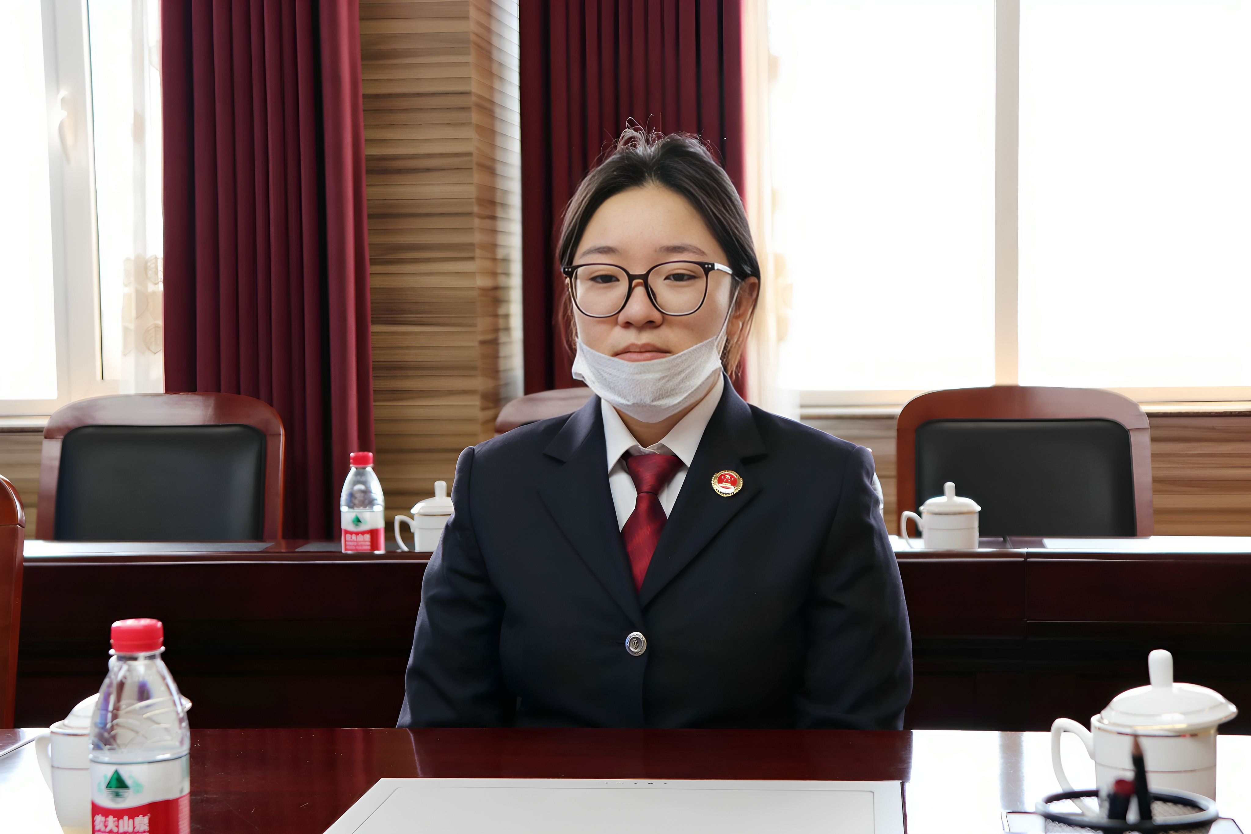刘.JPG